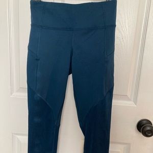 Athleta Cropped Leggings XS